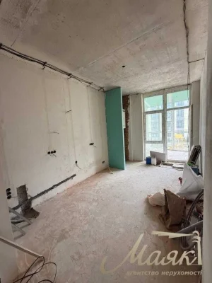 Sale of a 2-room apartment with partial renovation 68 m² in the residential complex It