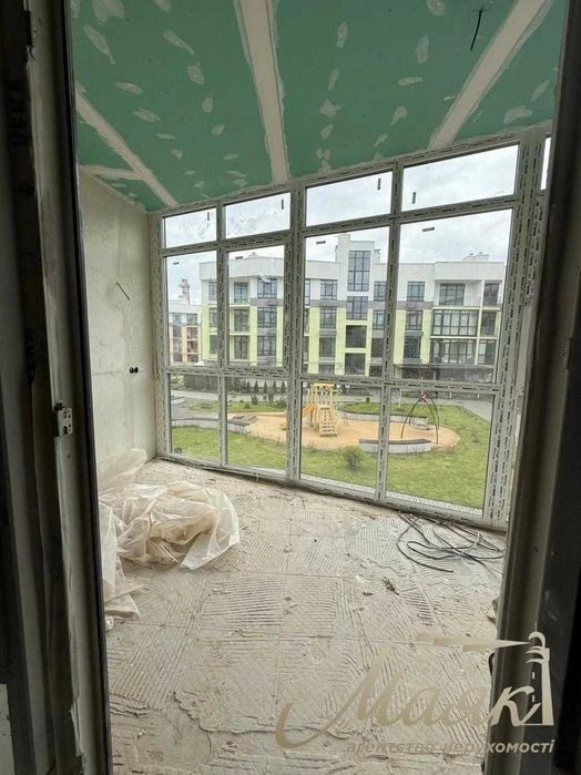 Sale of a 2-room apartment with partial renovation 68 m² in the residential complex It