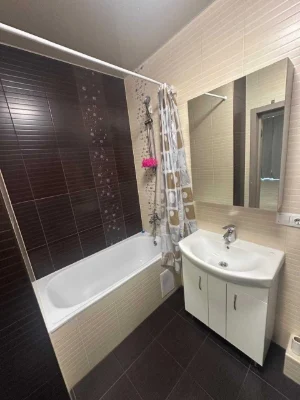Rent a beautiful apartment on Prospect of Sobornosti 30, Kyiv