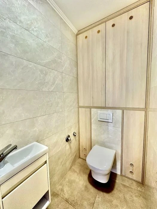 Selling a stylish 3-room apartment with renovation in the Obolon Ska residential complex