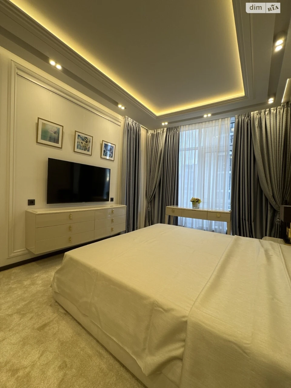 Long-Term Rental Apartment, Saperne Field