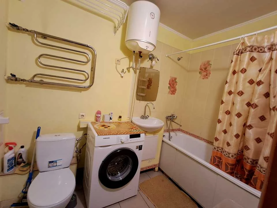 Apartment. Urlivska Street, Kyiv