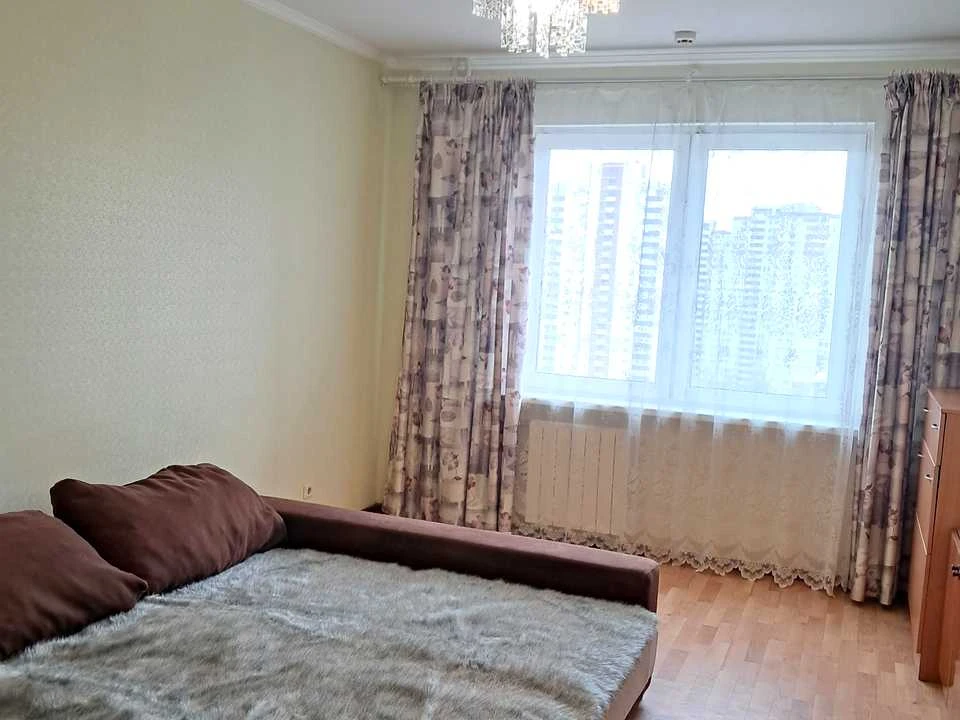 Apartment. Urlivska Street, Kyiv