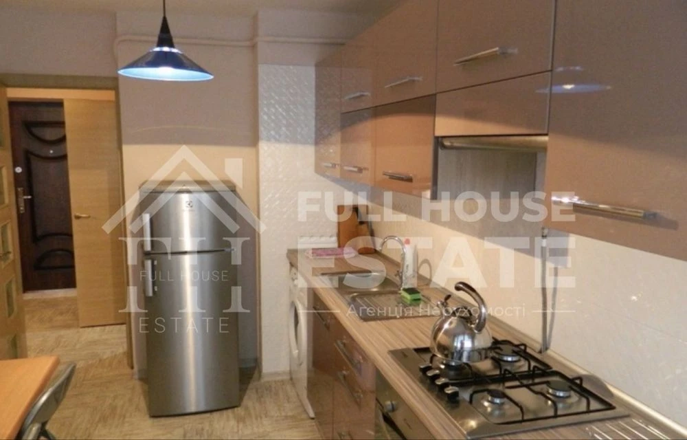 Sale of a spacious 1-bedroom apartment near Stryis Park
