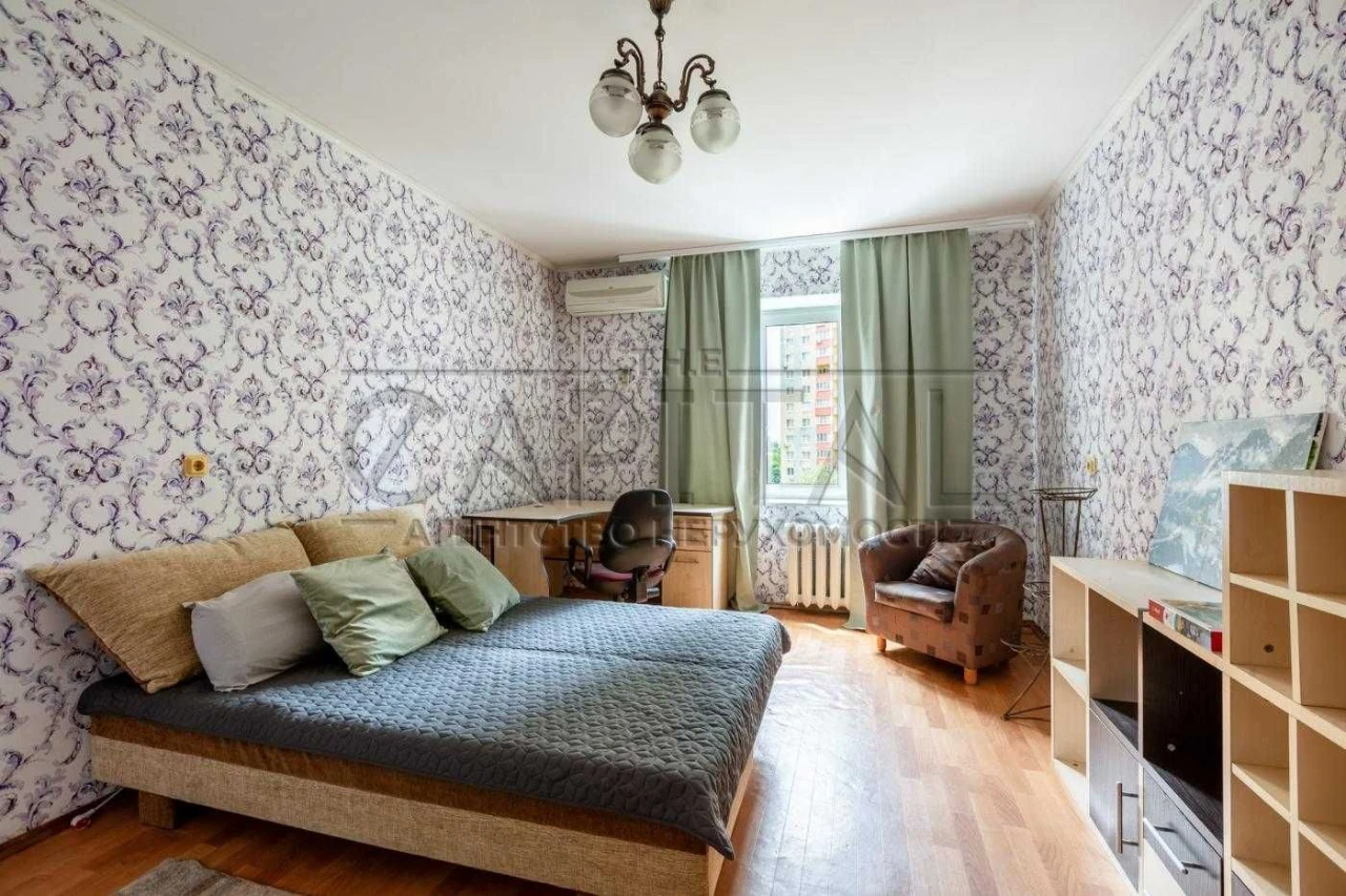 Sale / Apartment / Julia Zdanowska Street, Kyiv