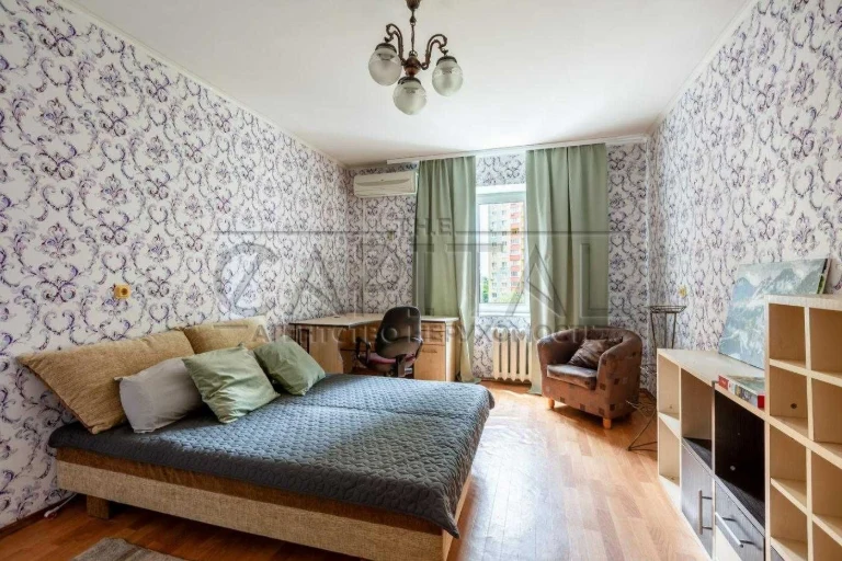 Sale / Apartment / Julia Zdanowska Street, Kyiv