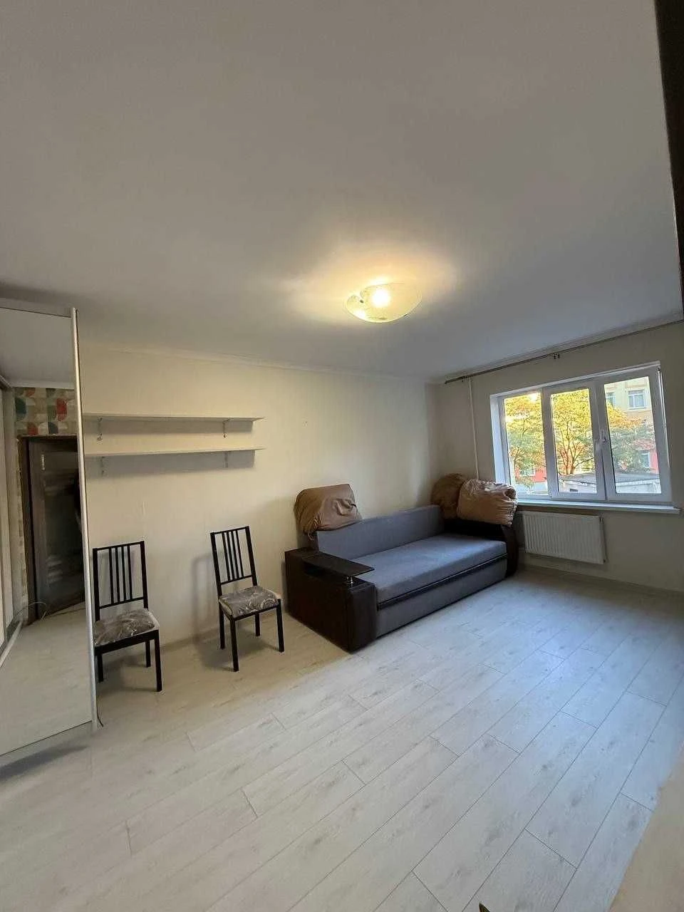 Sale of 1 room apartment 38 sq m on St. Knizh Zaton 17A, Darnit