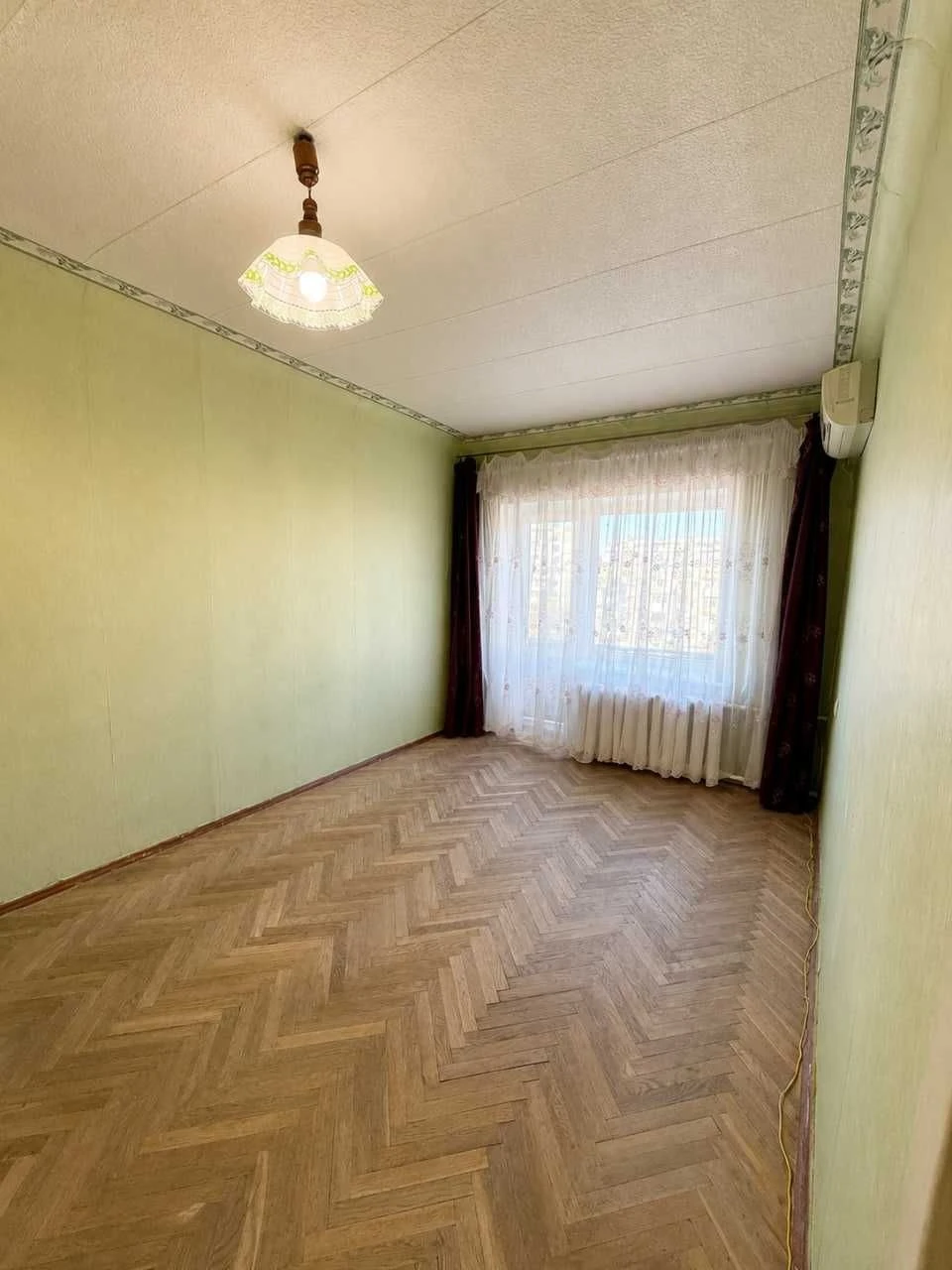 Продажа 1-комнатной квартиры. Харьковское шоссе 1. БЕЗ %. Дарница