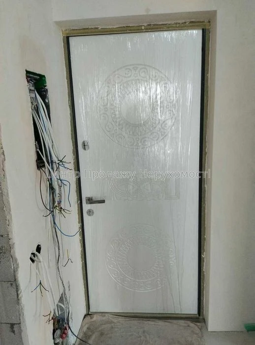 Продам 2-комн квартиру ЖК Меридиан К8