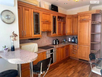 Продається квартира, Печерський