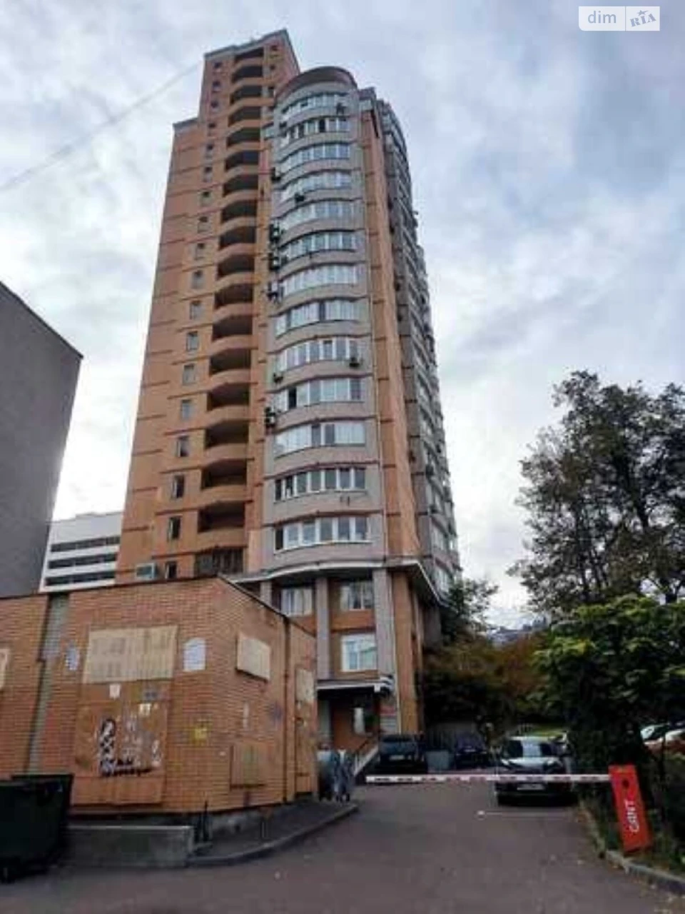 Продається квартира, Печерський