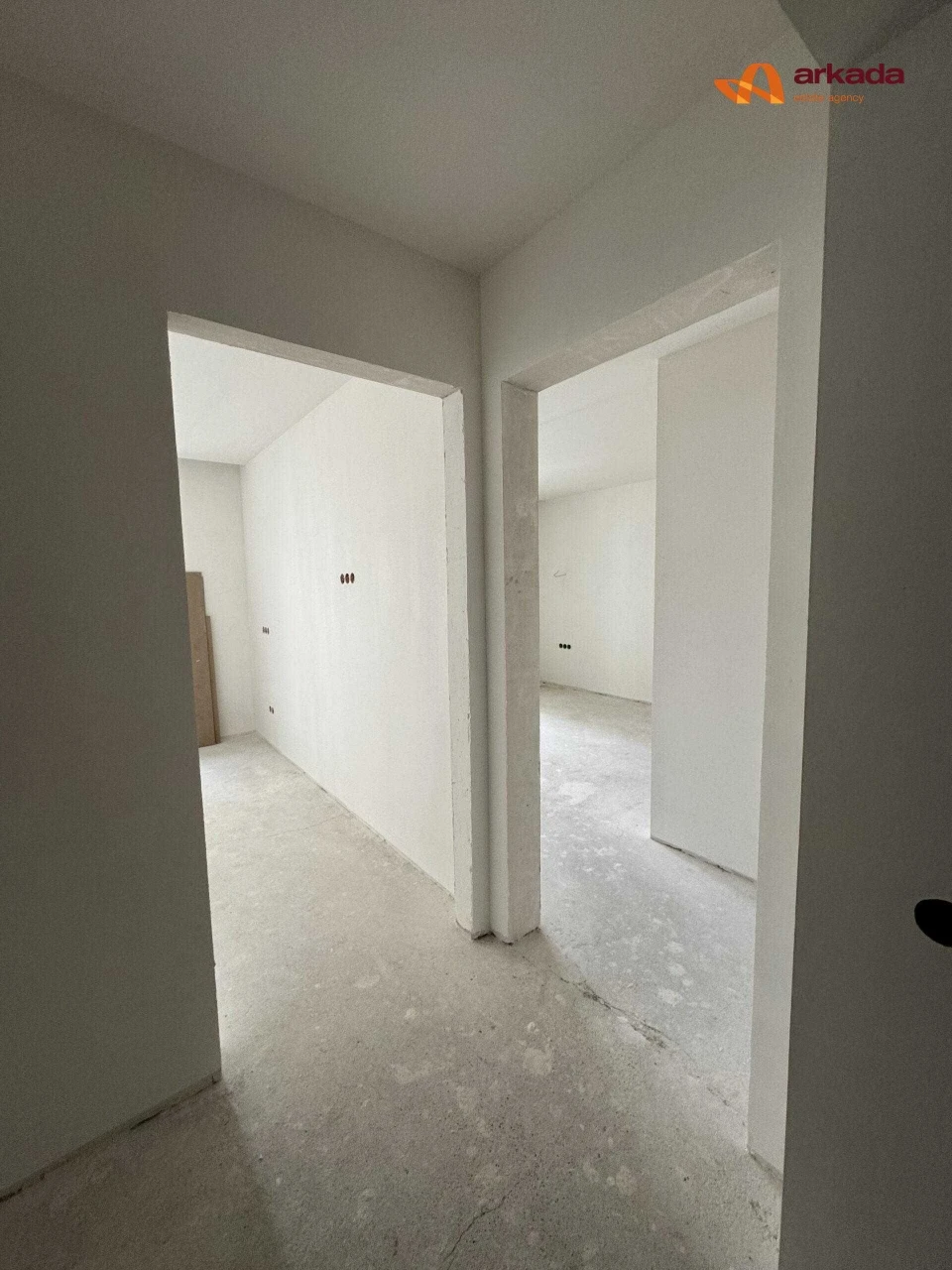 Продаю готовую 3-кімнатну квартиру. 81 м². Газове опалення.