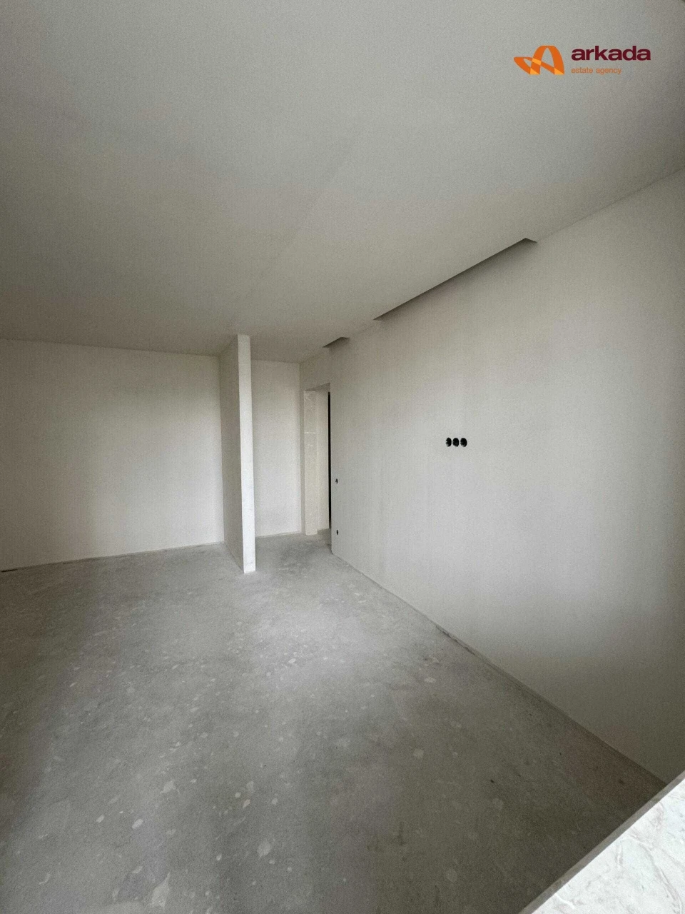 Продаю готовую 3-кімнатну квартиру. 81 м². Газове опалення.