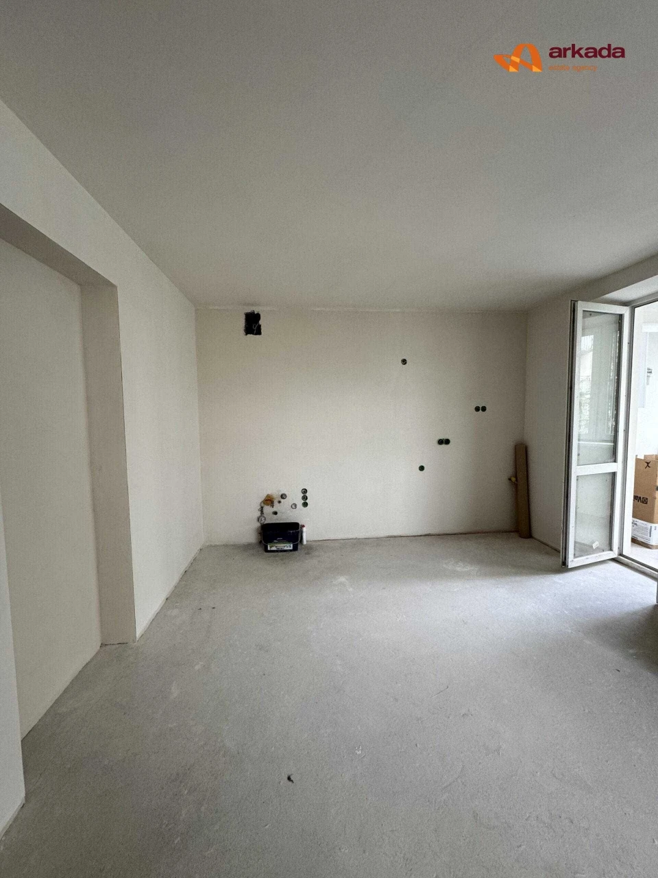 Продаю готовую 3-кімнатну квартиру. 81 м². Газове опалення.