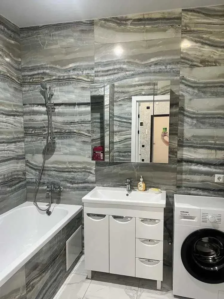 Sale of a 2-bedroom apartment on Furmanova, 2/9. New building. Individual.