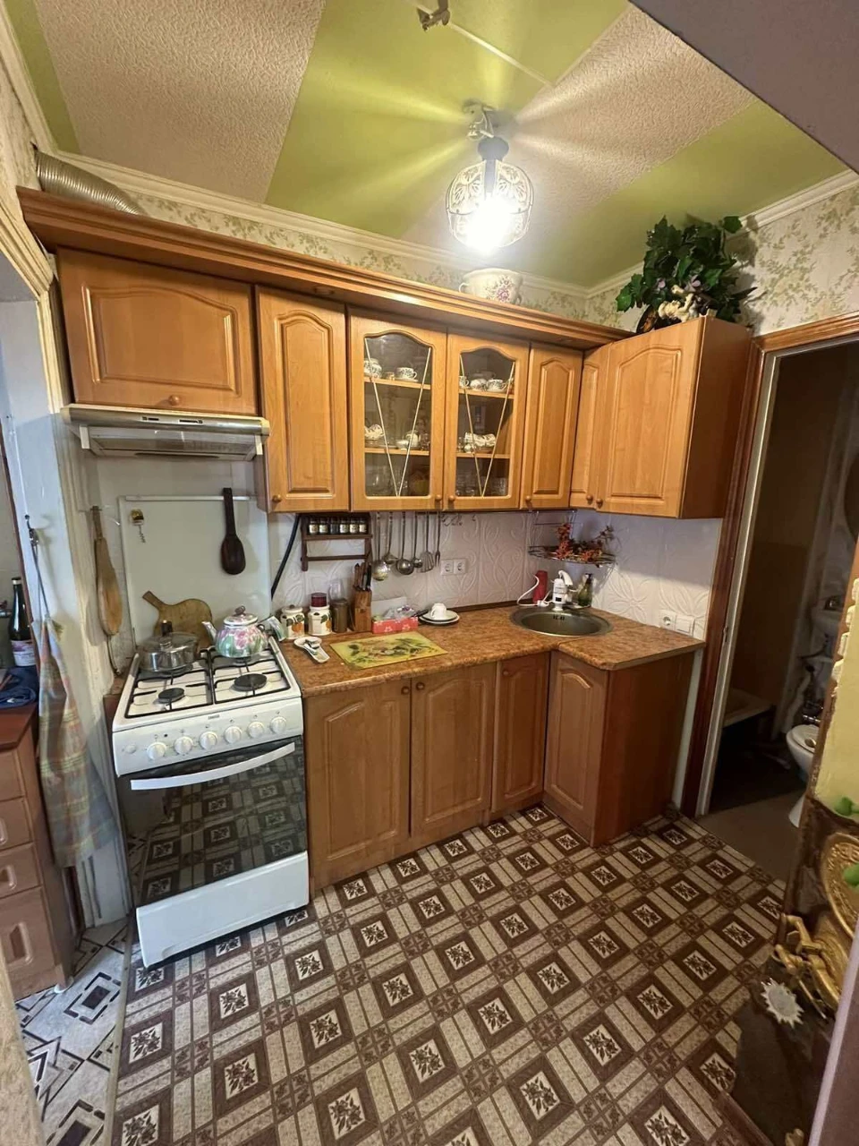 House in the city center for sale at a price of 1k on the secondary market 34128 R024