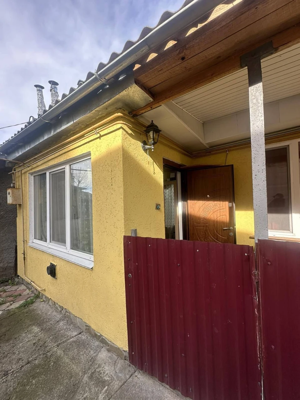 House in the city center for sale at a price of 1k on the secondary market 34128 R024