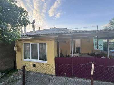 House in the city center for sale at a price of 1k on the secondary market 34128 R024