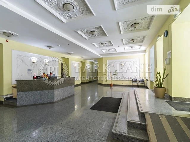 Sale of 7-room apartment 328.5 sq. m. on Velyka Zhytomyrska Street 20
