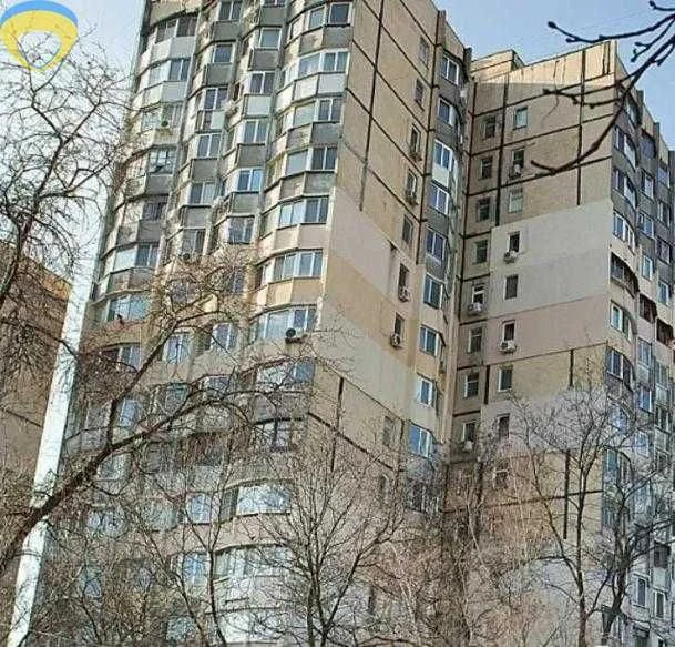 Продам четырехкомнатную квартиру на Таирова, ул. Академика Король