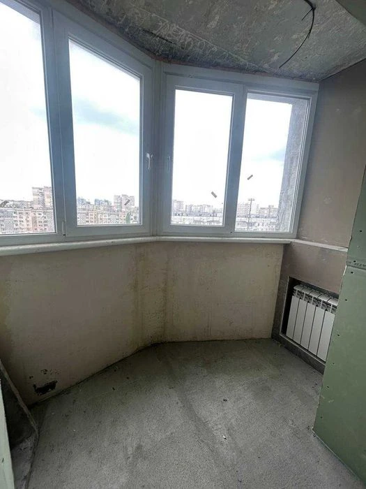 Продам четырехкомнатную квартиру на Таирова, ул. Академика Король