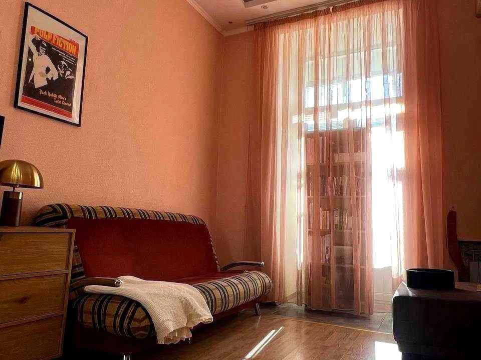 Квартира. Киев, Круглоуниверситетская улица