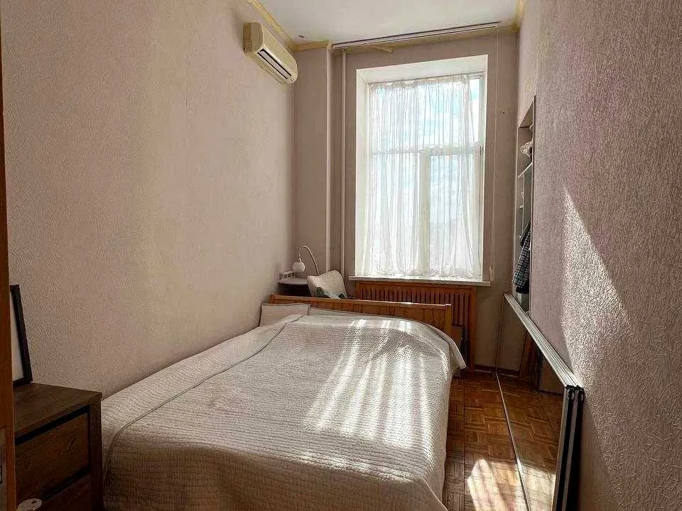 Квартира. Киев, Круглоуниверситетская улица