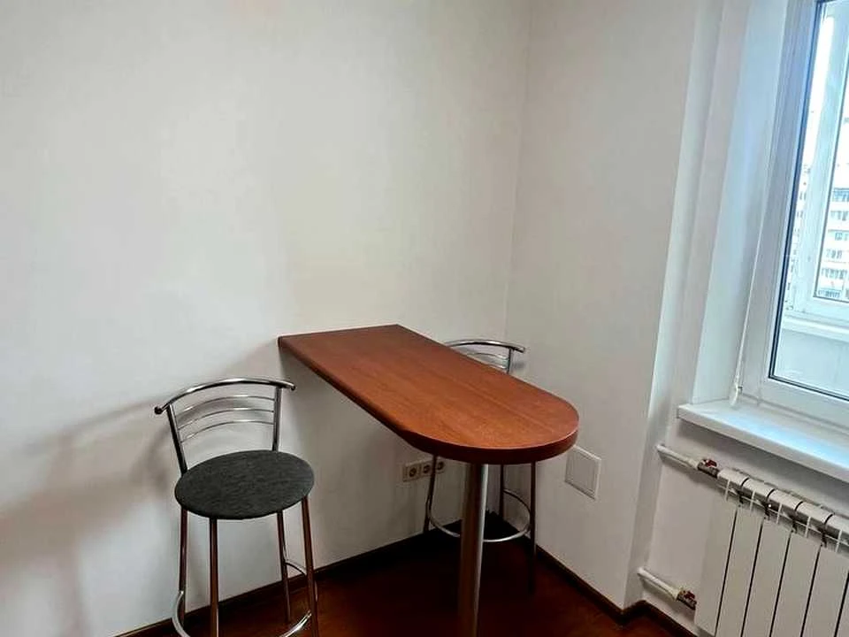 Apartment. Trostyanetska St., Kyiv