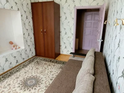 Оренда квартири 2-кімн. 50 м² 5/5 пов.