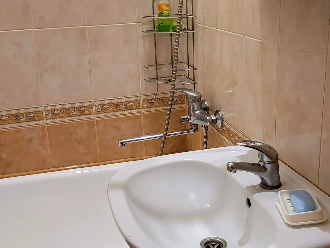 Оренда квартири 2-кімн. 50 м² 5/5 пов.