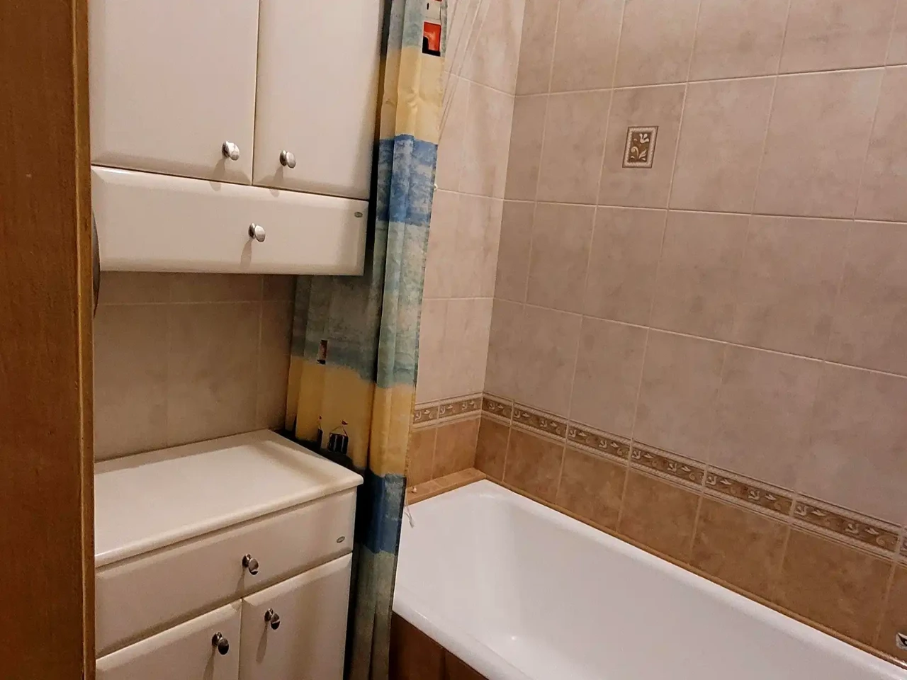 Оренда квартири 2-кімн. 50 м² 5/5 пов.