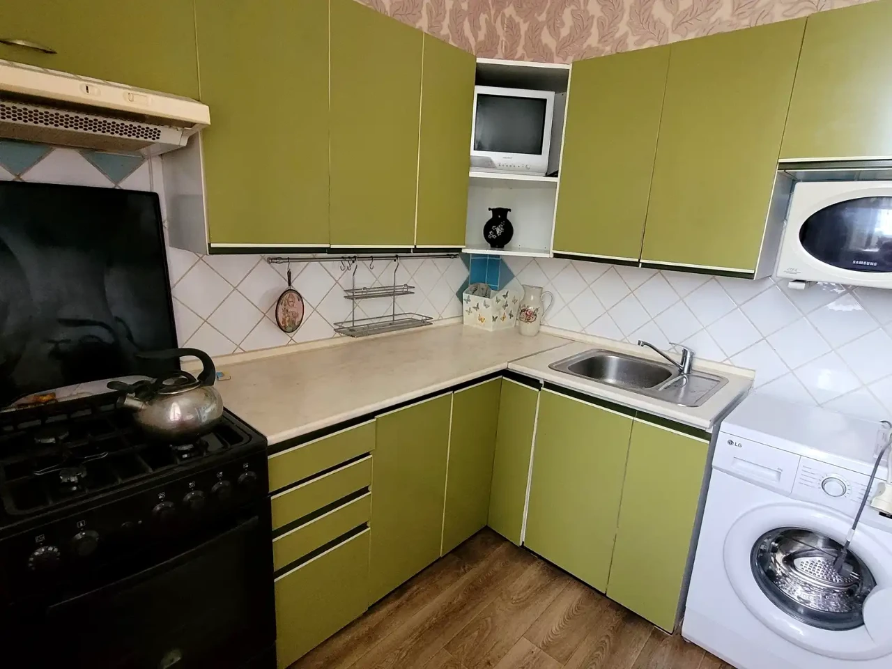 Оренда квартири 2-кімн. 50 м² 5/5 пов.