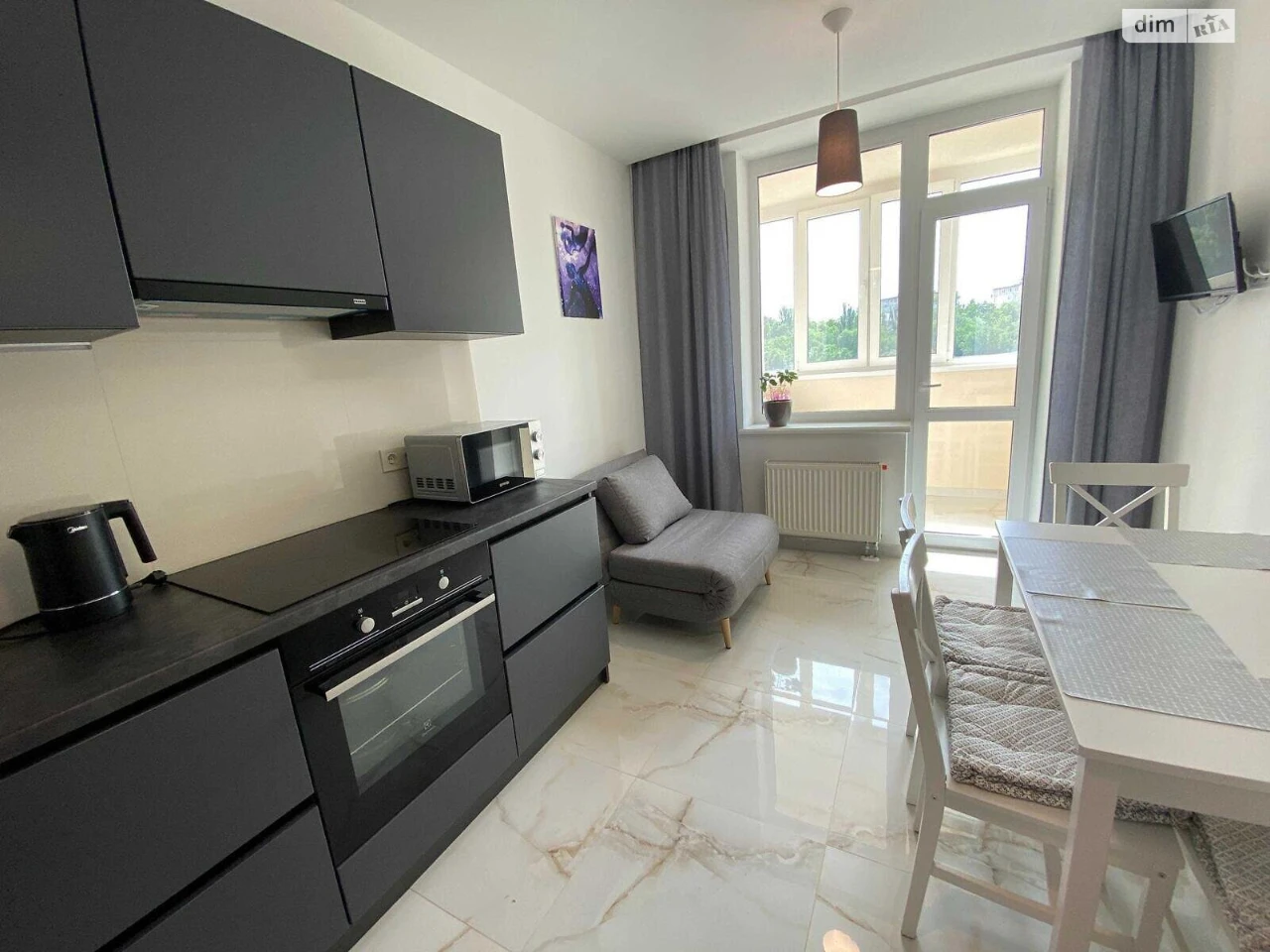 Long-Term Rental Apartment in Zhuliany
