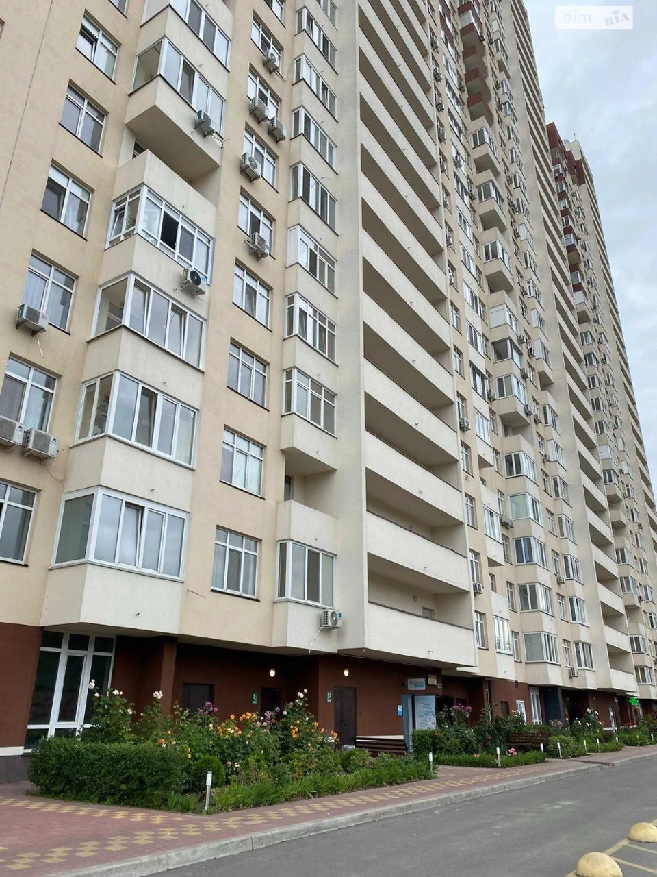Long-Term Rental Apartment in Zhuliany