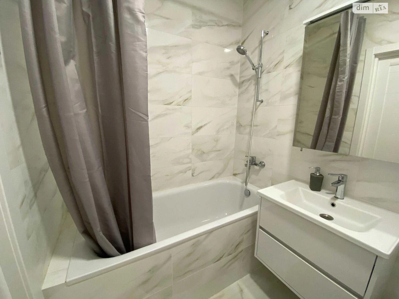 Long-Term Rental Apartment in Zhuliany