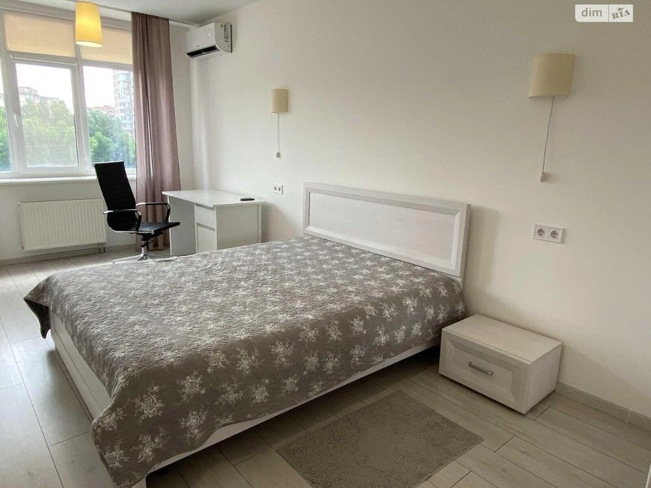 Long-Term Rental Apartment in Zhuliany