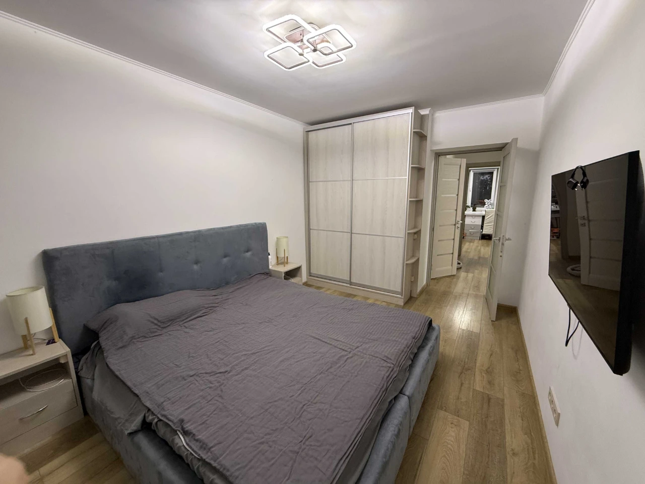 Sale of a three-room apartment in a brick building on Strys Street