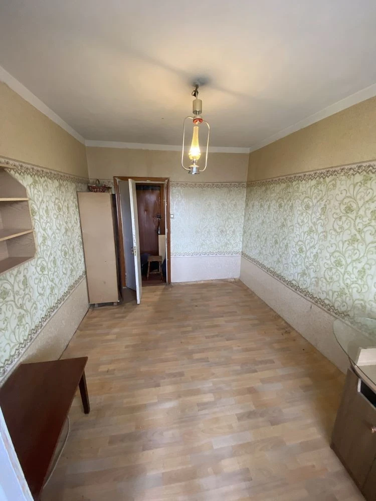 Sale of a 2-room apartment for sale, Obolonsk, Vyshorodska, Obolonsk.