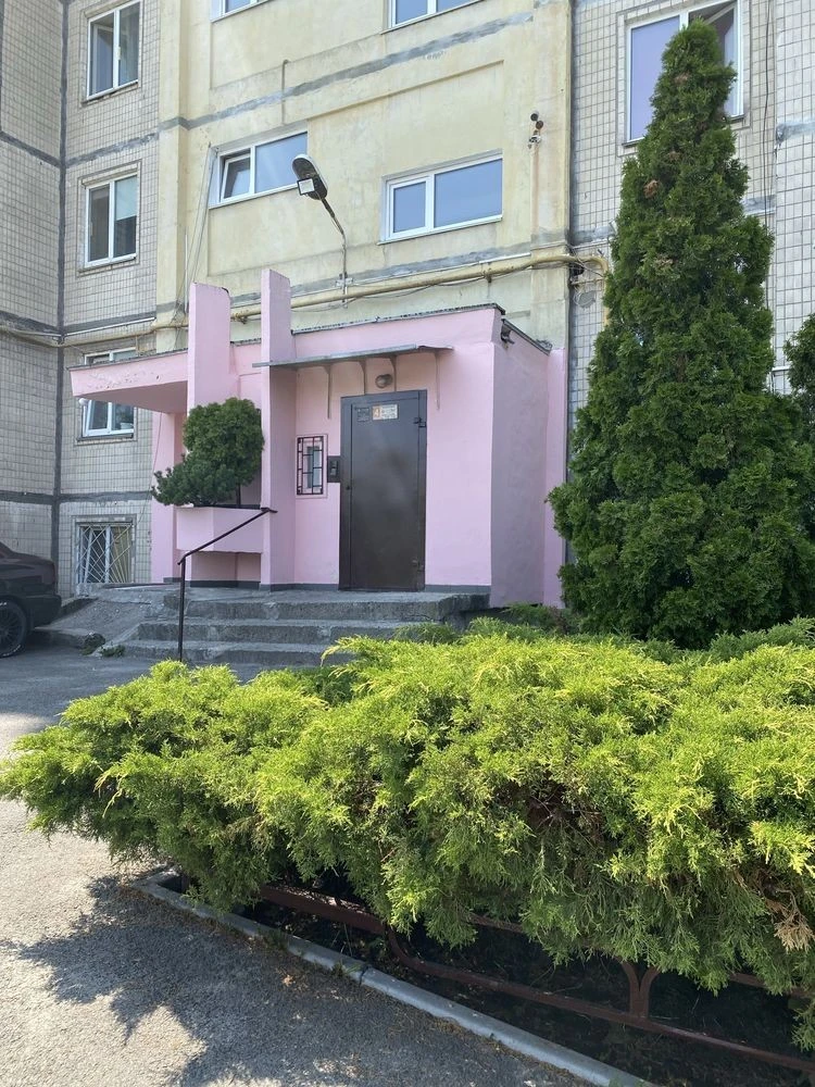 Sale of a 2-room apartment for sale, Obolonsk, Vyshorodska, Obolonsk.