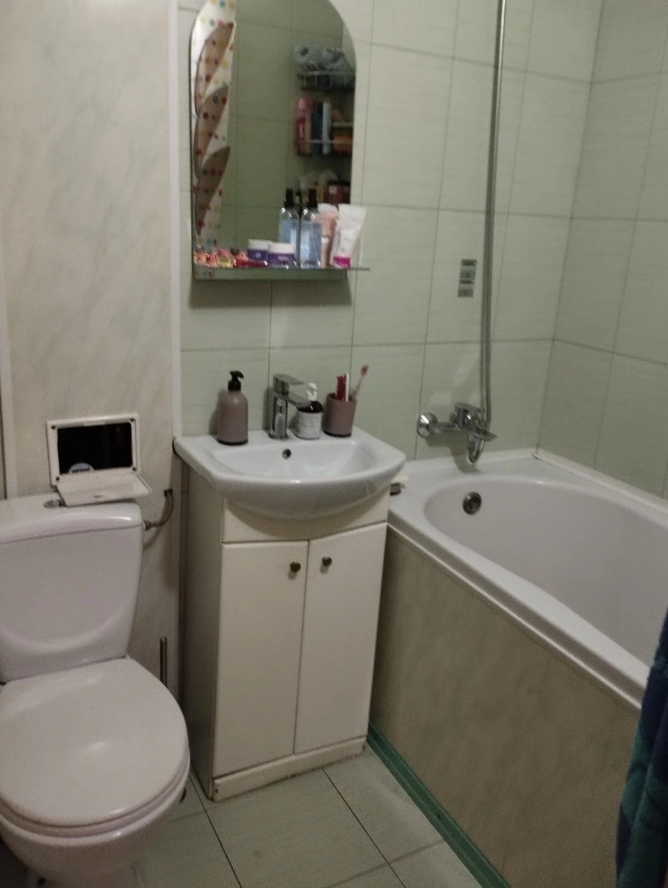 For sale: 1-room apartment on Solnechnom