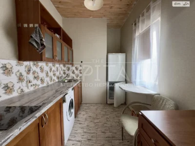 Long-Term Rental House, Obolon