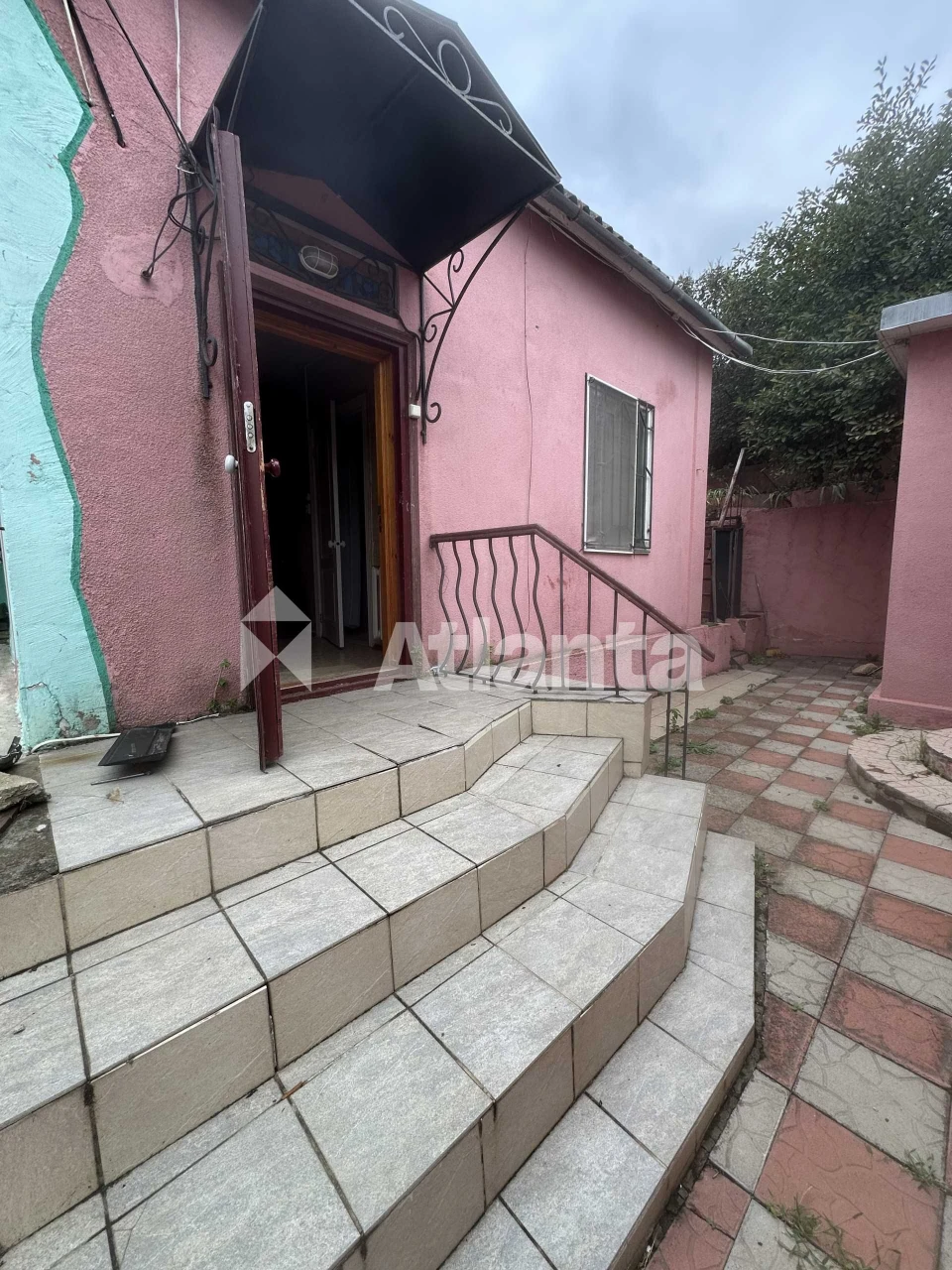 В продаже дом на Таирова, 411 батарея, море в 5 минутах