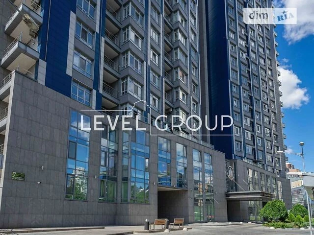 Продаж 3к квартири 123 кв. м на вул. Маккейна Джона 7 • ID 3