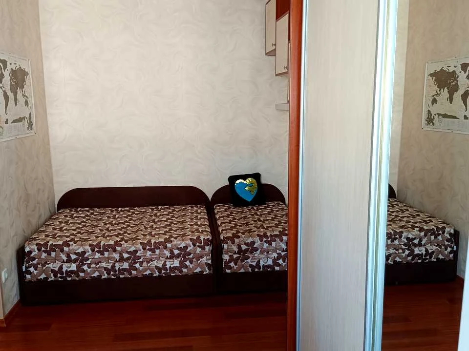 Apartment. Akademika Glushkova Prospect
