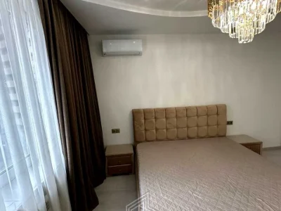Apartment. Дніпровська набережна вул.