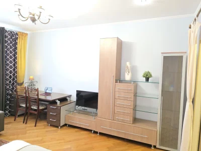 На 1-3міс. Гришка 9,Позняки, метро-5хв. Укриття. Гор. вода.