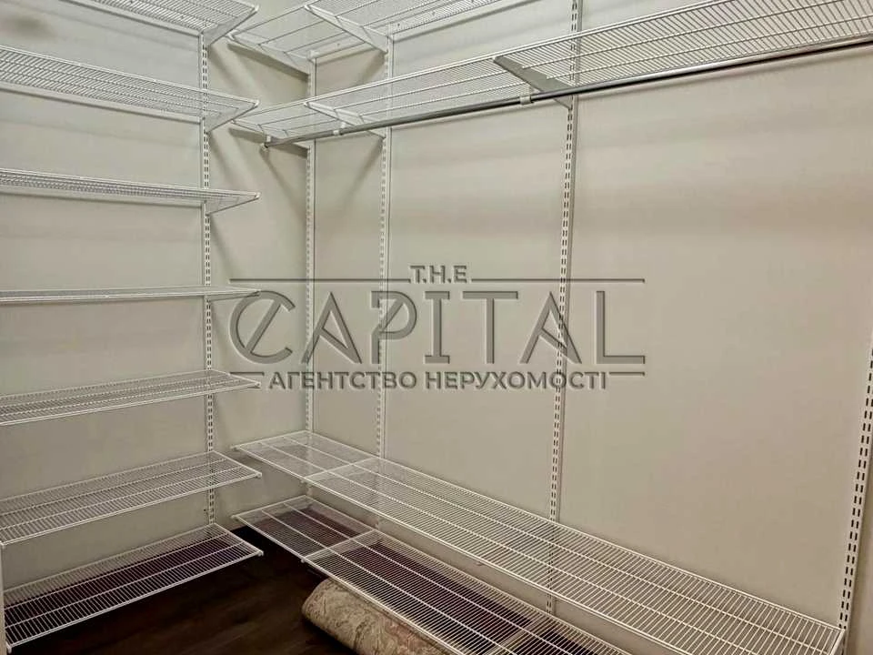 Apartment. Nagirna st., Kyiv