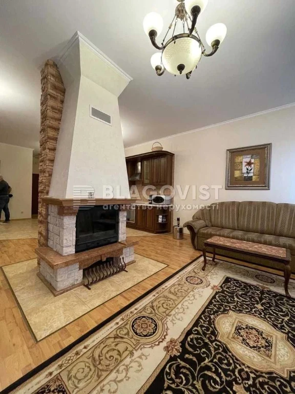 Unique Apartment with Fireplace in the City Center! Club House
