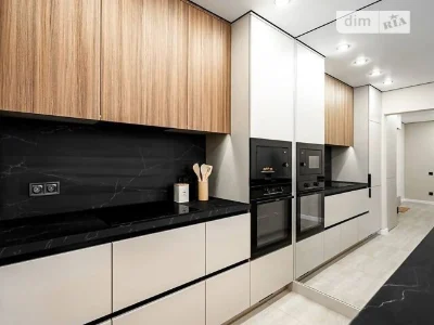 Sale of 2-room apartment 60 sq. m. on Mykhaylo Maksymovycha st. 24G