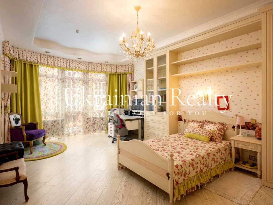 Квартира. Київ, Оболонська набережна вул.